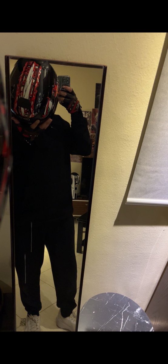 logtekc's tweet image. 🏍️🖤