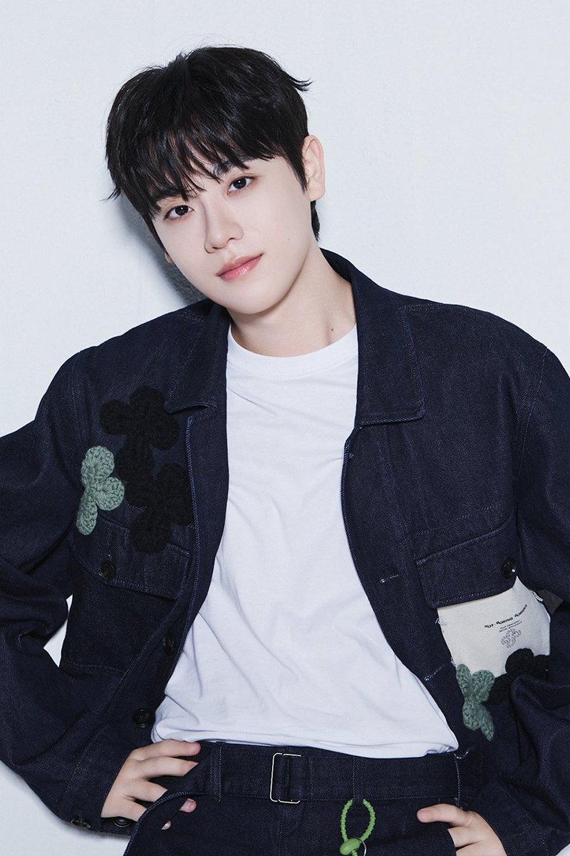 goldstar_0514's tweet image. 260123 동현이 네이버 공식 팬카페 
[RUN x DONG HYUN] 
NEW PROFILE 3 뉴 프로필 #금동현