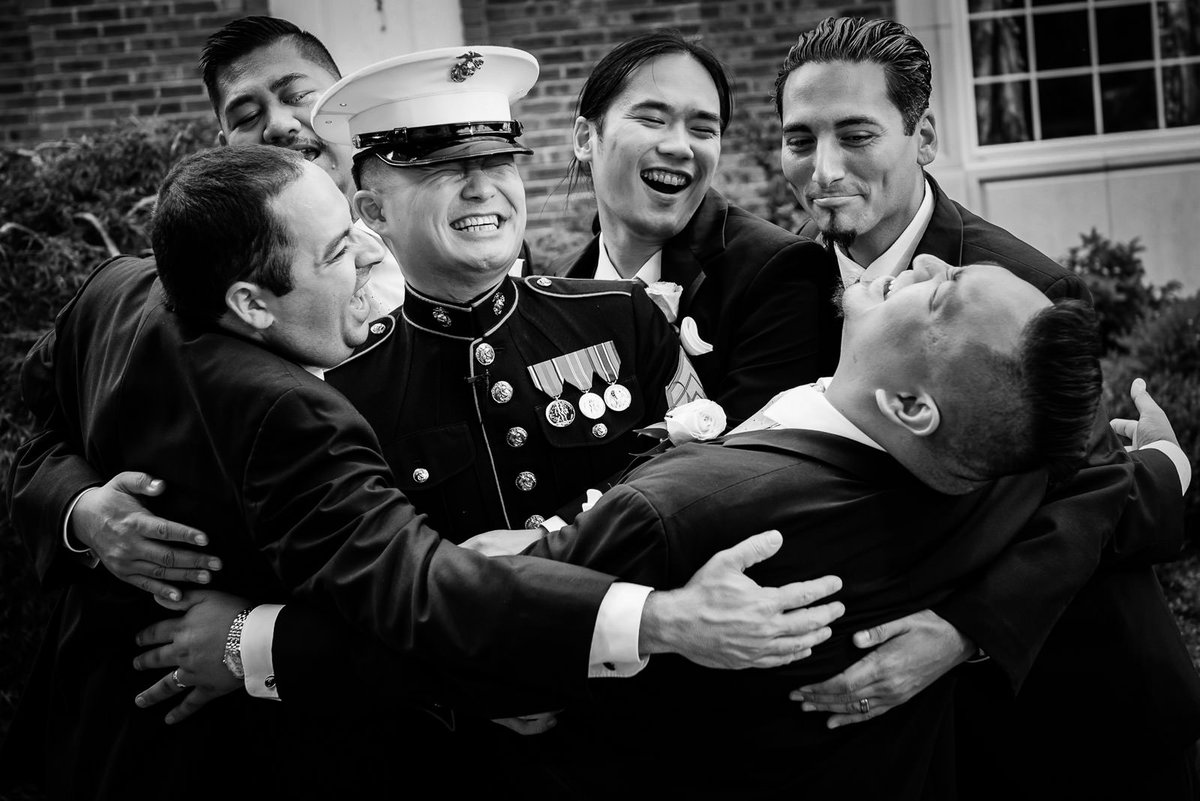 alexkaplan's tweet image. You can’t stage this.
Five groomsmen lifting their friend in Marine dress blues, laughing right before the ceremony. The pressure breaks and the real story shows up.
AlexKaplanWeddings.com

#TheRockleigh #NJWeddings #MilitaryWeddingPhotography #GroomsmenMoments