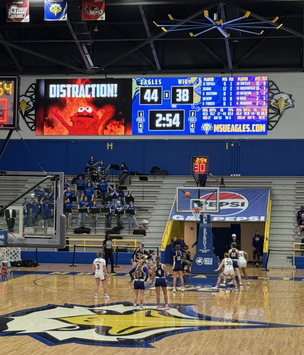 No Context College Basketball tweet media