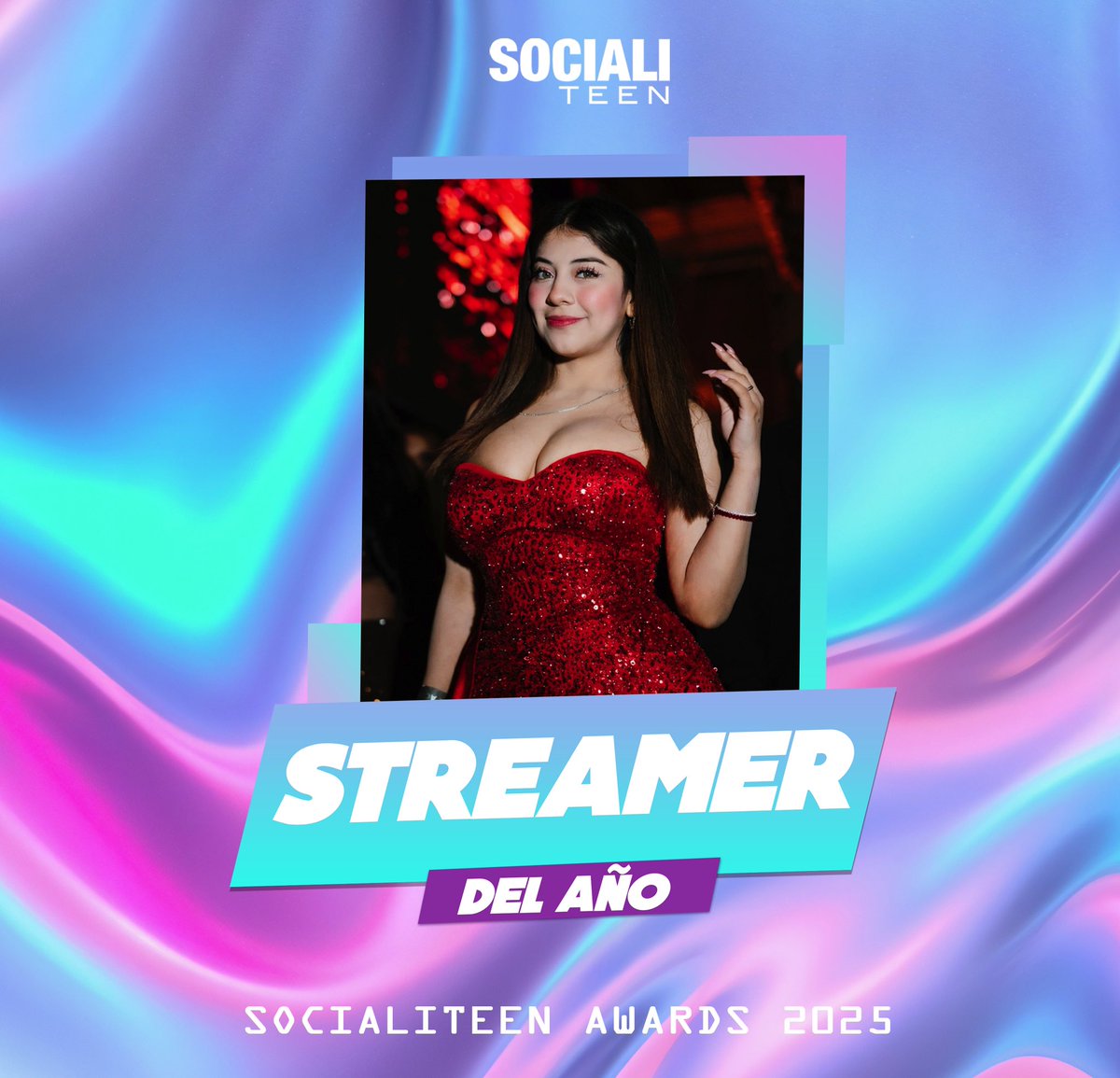 sociali_teen's tweet photo. Socialiteen Awards edición 2025,  Te presentamos a la  ganadora de la categoría “Streamer del año”: Zully ¡Muchas Felicidades! #socialiteen

No te pierdas la proyección de ganadores este 23 de Enero en pantalla de times square 
https://t.co/bhhKyVSfXQ https://t.co/GKA0mPZ3bj