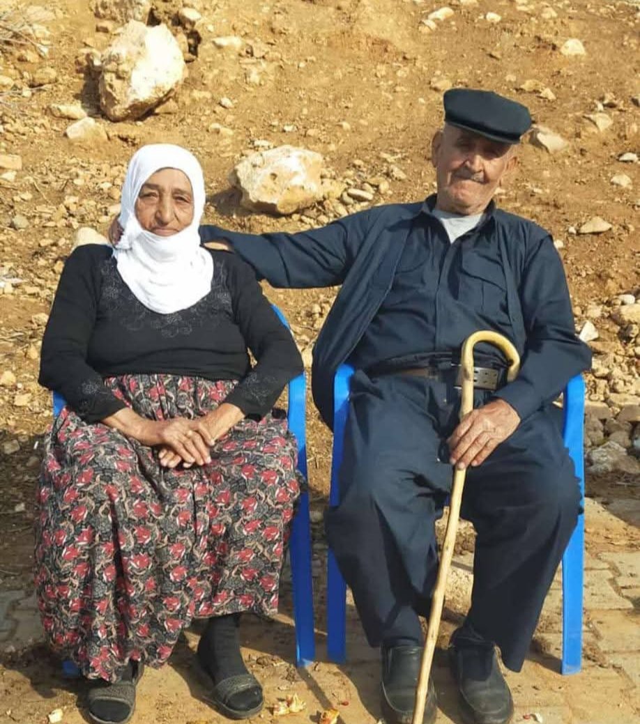 Fındıklı büyüklerimizden Halil Elgay'a Allah'tan (cc) rahmet diler, Geniş Fındık Ailesi'ne sabr-ı cemil niyaz ederiz...
instagram.com/p/DT1MTdgjJth/…