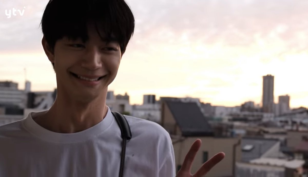 std_mochan's tweet image. いつもキリッとしてるのに不意に見せるふにゃふにゃの笑顔で抜け出せなくなってる