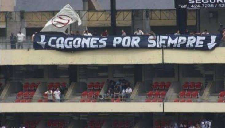 Uperu1924's tweet photo. Podrán borrar la historia, apagar las luces o sacar comunicados llorando... pero hay etiquetas que se llevan en la piel PARA SIEMPRE.

¿Opiniones? 👂

#CagonesX100pre #UvsAlianza #AlianzaLima #VerguenzaNacional #Matute #Walo https://t.co/SEXk3bHsEj