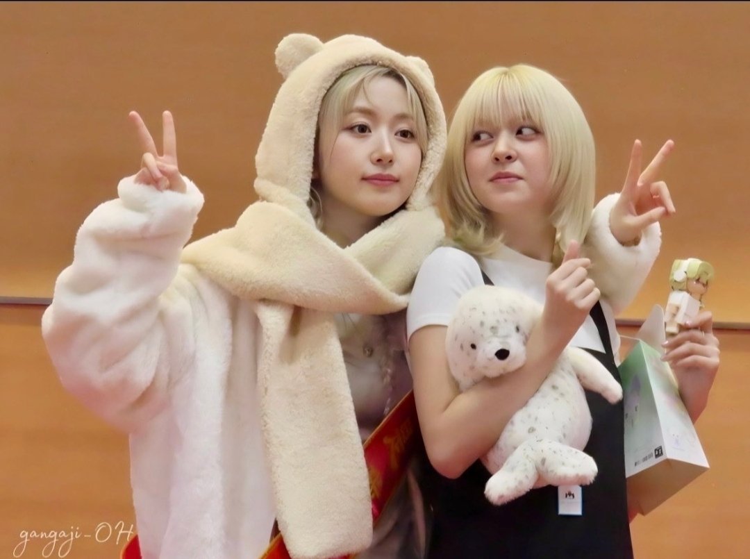 sapphicxswift's tweet image. what do we call this?