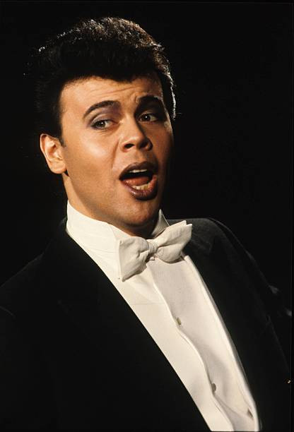 fiveplustools's tweet image. Both of these men have the nickname "Taco".  One is a fat, bloated, despicable psychopath who is a national disgrace and international embarrassment.  The other is a singer.