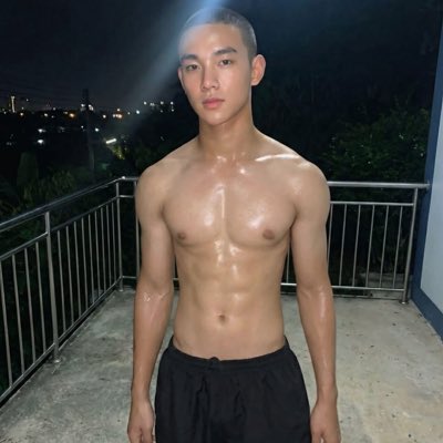 namonuttapong's tweet photo. #NewProfilePic https://t.co/mdaqjcPPr7