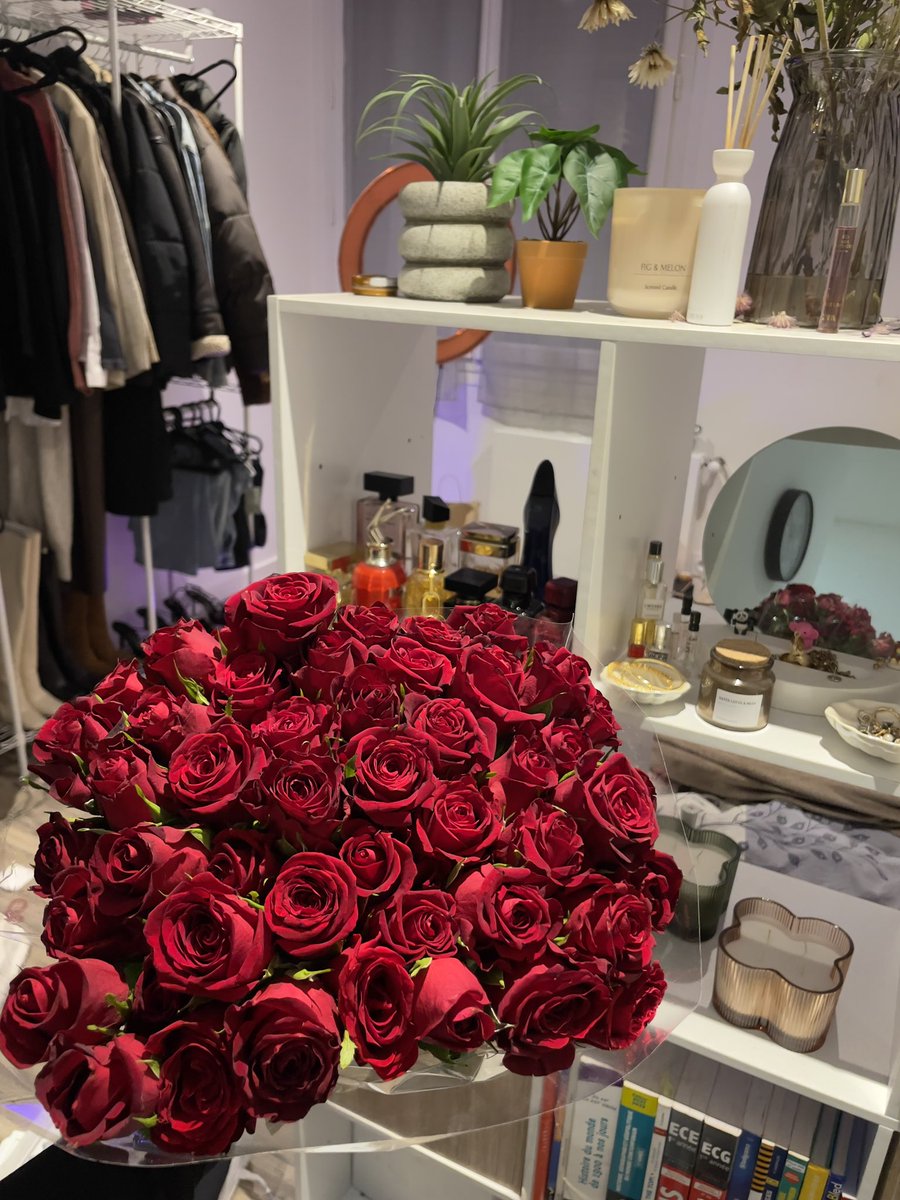 le romantisme n'est pas mort sah, et y'a même pas besoin de donner son adresse 🙂‍↕️