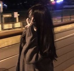 WittyWizzy's tweet image. セール中だったから服3着も買った 😲