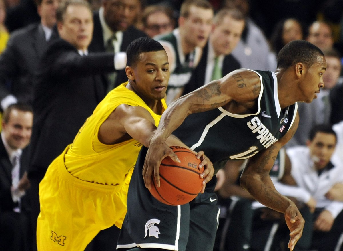 umichbball's tweet image. Michigan Legend