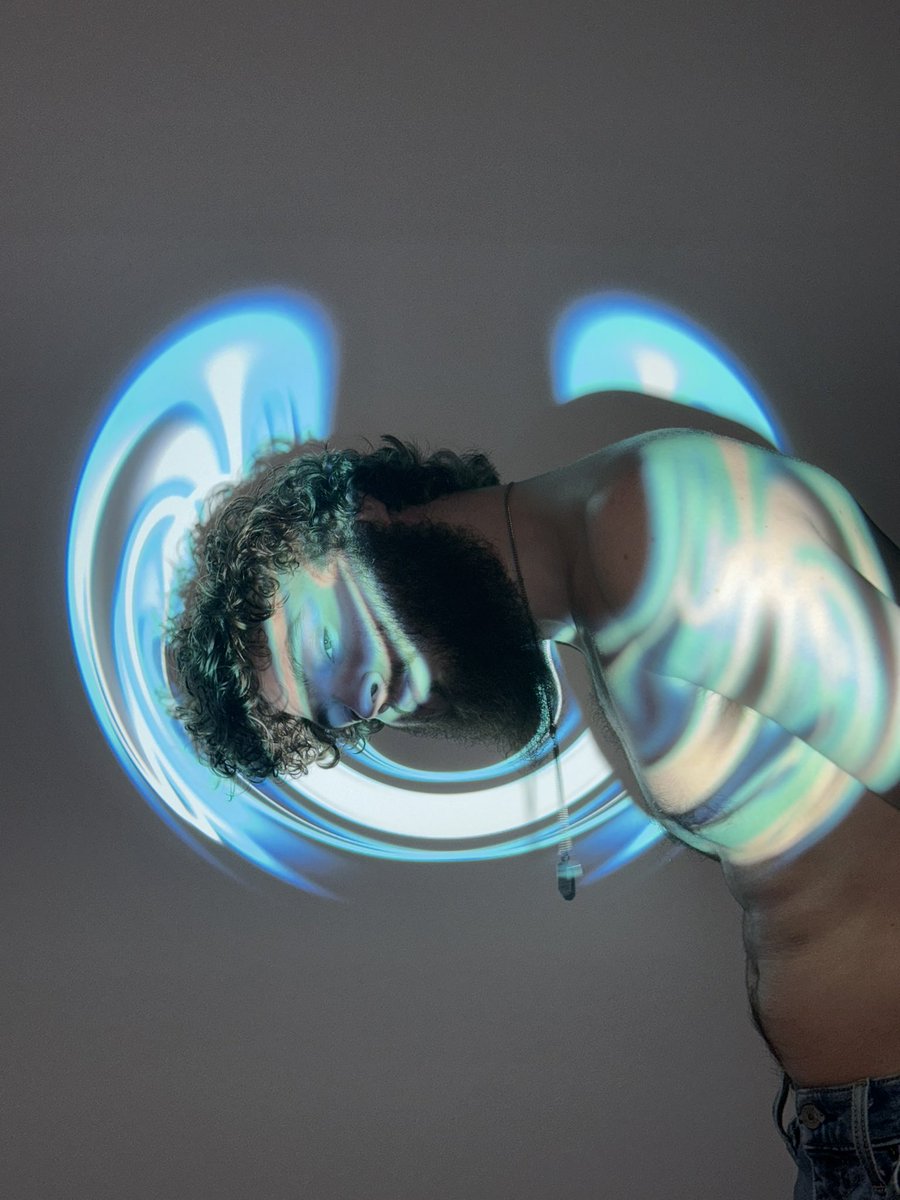 protovenus's tweet photo. “Neptune // Ursula’s Undoings” - projection on skin - cir. 2026 - happy birthday mom https://t.co/PzpdIFtxod