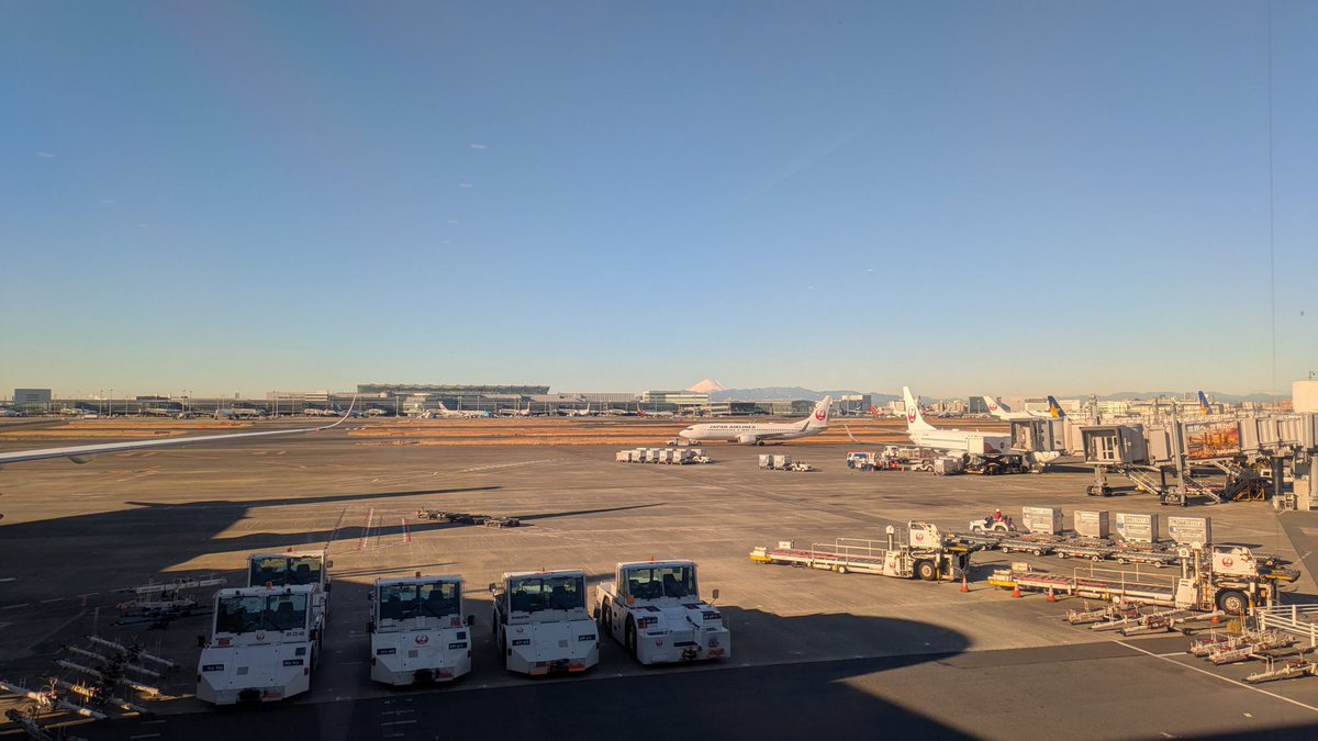 今日は空気が澄んでて富士山がよく見える。