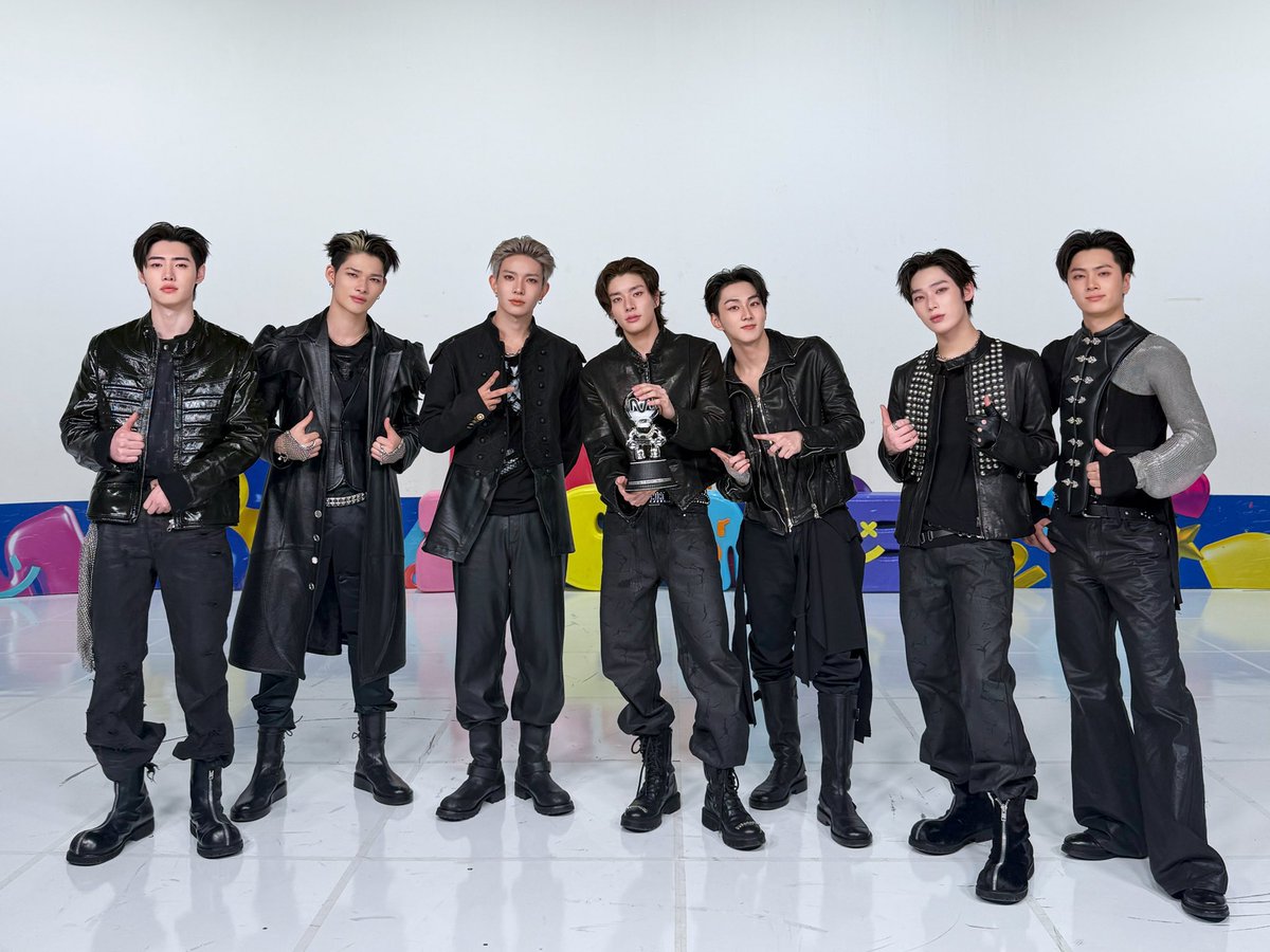 ㅤ
   ⠀‍ ‍ ՟  𝐬𝐚𝐲 𝐜𝐡𝐞𝐞𝐬𝐞  ─ 📸𝜚˚⋆ 
     Congratulations to EVERLAST
⠀⠀on their win! 
ㅤ