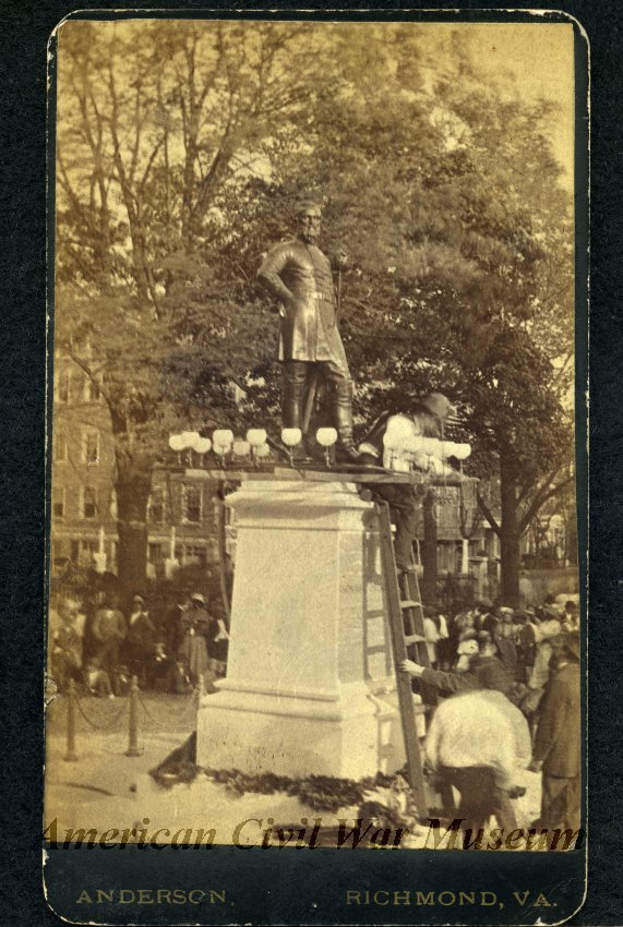 old_colossus's tweet image. Here is a photo from the day of the unveiling of Stonewall Jackson's monument in 1875.

Also included are hi-res scans of the front pages of a Richmond newspaper from October 26 &amp;amp; 27, 1875 covering the creation of the monument and the ceremony.

Links to the rest of the newspaper…