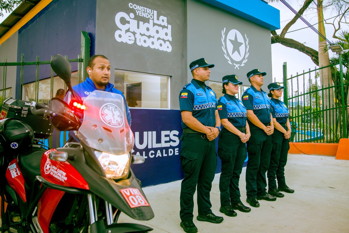 segura_ep's tweet photo. HILO 🧵 

1️⃣
Guayaquil sigue fortaleciendo la prevención.

Hoy inauguramos la EAS Ceibos, la duodécima Estación de Acción Segura, un nuevo punto estratégico para proteger a miles de familias y comercios. ⤵️ https://t.co/m0XWnQgNL2