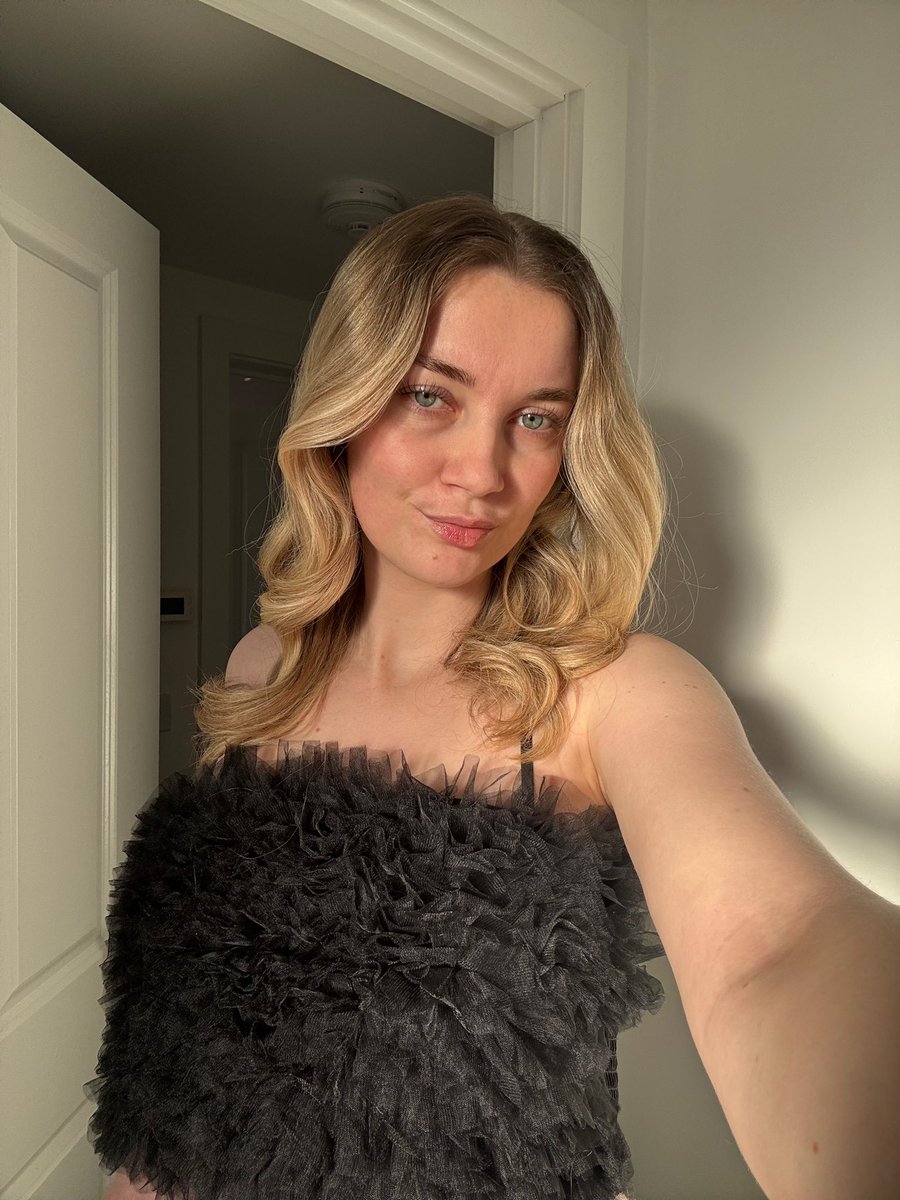 GoddessMercedesxx 🩵 tweet media