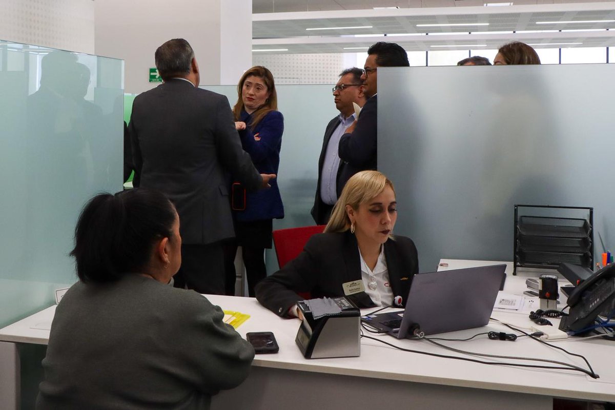 En las visitas, las administradoras expusieron sus planes de trabajo y avances para fortalecer la calidad del servicio a quienes ahorran para su retiro.

📸 <a href="/Afore_InverCap/">Afore InverCap</a> | @AforeSURAmx | <a href="/PENSIONISSSTE_/">AFORE PENSIONISSSTE</a> 🧵(2/3)