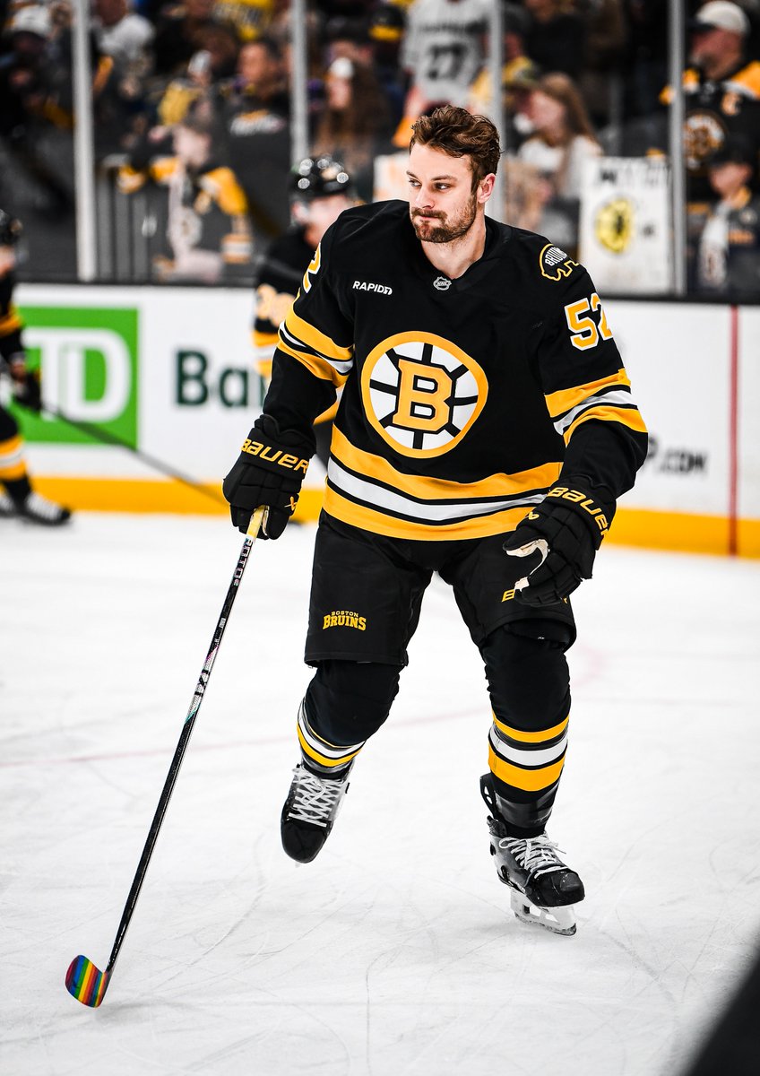 NHLBruins's tweet image. Celebrating #HIFE Night 🏳️‍🌈

#NHLBruins | @TDBank_US