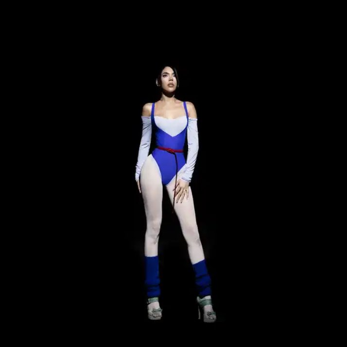 “Una y Otra Vez” ya está disponible en todas las plataformas digitales. 💙🦂