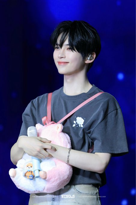 SHBCHART's tweet image. [NEWS | 260123] 'You Are Spring' by Sung Hanbin Spotify Counter 📊

Day 1 — 68,947
Day 2 — 101,815 (+32,868)

Total: 170,762

#SUNGHANBIN #성한빈 #ソンハンビン
#ZEROBASEONE #제로베이스원 #成韓彬