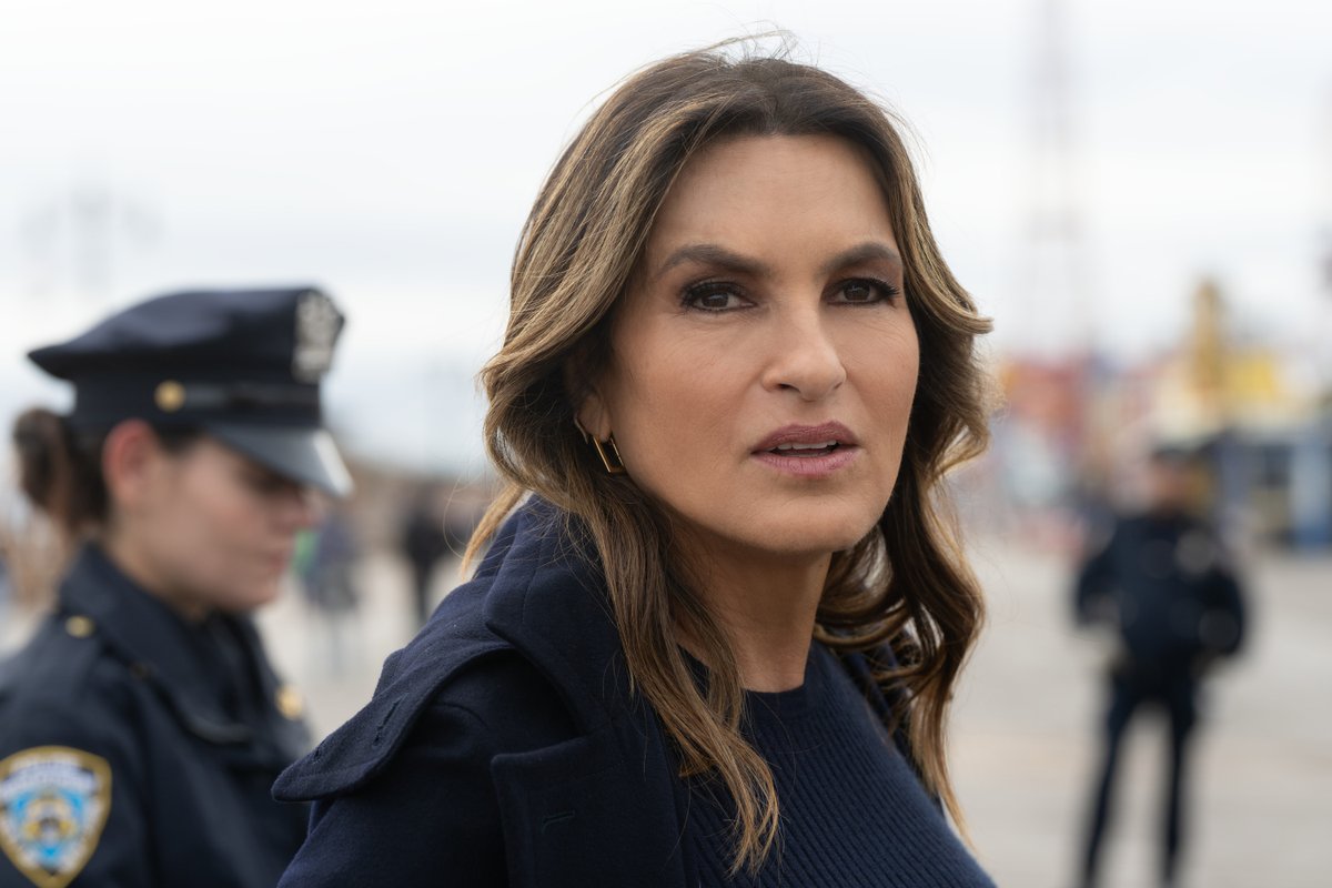 lawandordertv's tweet photo. Wishing the most elite birthday to our Captain, Mariska Hargitay! 🌟 https://t.co/TZrbZGi1yn