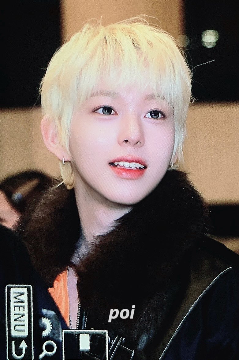 poi1028's tweet photo. 260123 미모로 공항을 뿌셔뿌셔

#CHIHEN #즈언 #簡志恩
#AHOF #아홉 https://t.co/sNnPubm1cJ