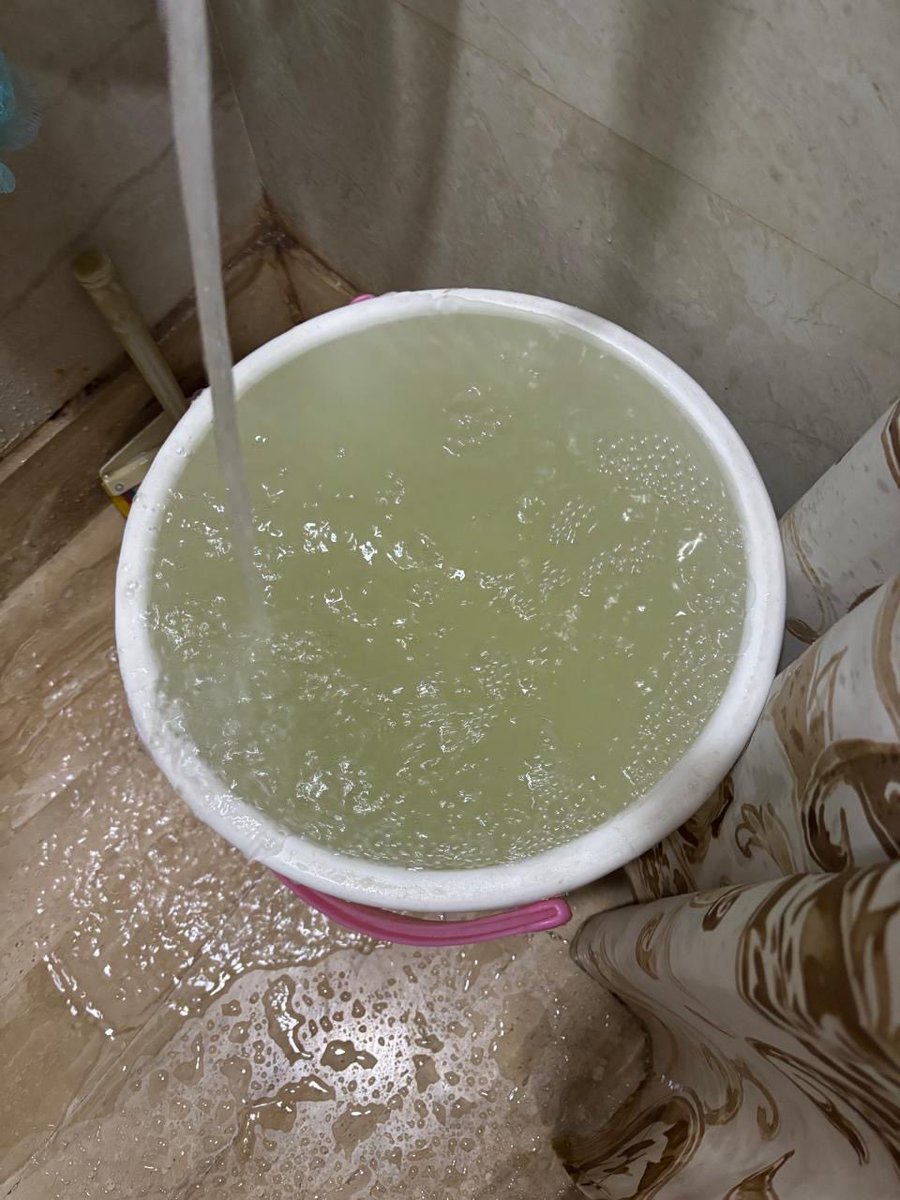 rajanhanda12's tweet photo. Sewer mixed water problem in Sreshtha Vihar, East Delhi.
Residents facing foul smell &amp; health risks.

Request urgent action.

@DelhiJalBoard @LtGovDelhi @CMODelhi @MCD_Delhi 

#PublicHealth #DelhiWater https://t.co/27aVG7qxuQ