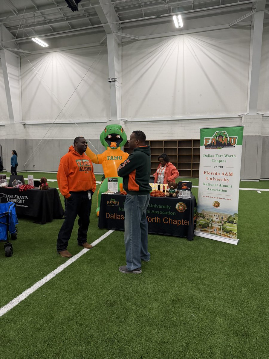 Chris Goodson (Dr. HR) tweet media