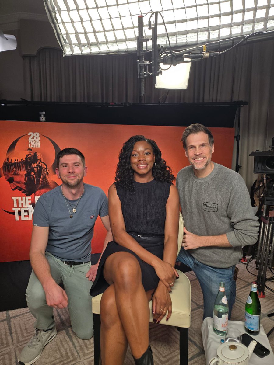 Great chat with <a href="/28YearsLaterMov/">28 Years Later: The Bone Temple</a> director #niadacosta on this weeks <a href="/filmmakerspod/">The Filmmakers’ Podcast</a> with <a href="/DirDomLenoir/">DirectorDomLenoir</a> and me!

Have a listen here: podcasts.apple.com/gb/podcast/the… 

#28YearsLaterTheBoneTemple #directing #filmmakingpodcast