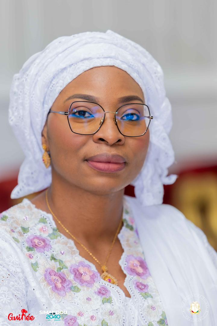 Rose Pola Pricemou tweet media