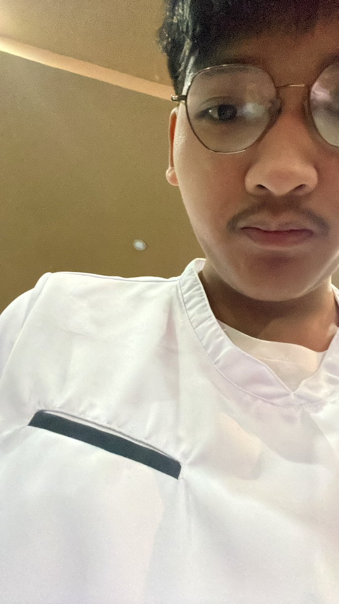 Jemuel_00's tweet photo. PINNING NGANIII 🧷🧷🧷🧷 https://t.co/TSBI0mwMrr