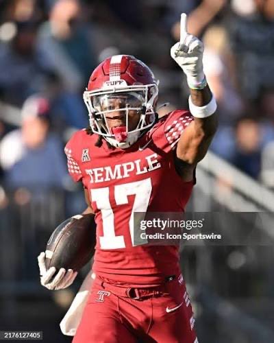dee_7kk's tweet photo. #AGTG I’m blessed to receive another D1 offer from Temple University!!!!@Temple_FB @CoachFourTUFF @CoachChiTUFF @DSACoachHlee_4 @Coach_LJ_ https://t.co/mW3IIkkaHv