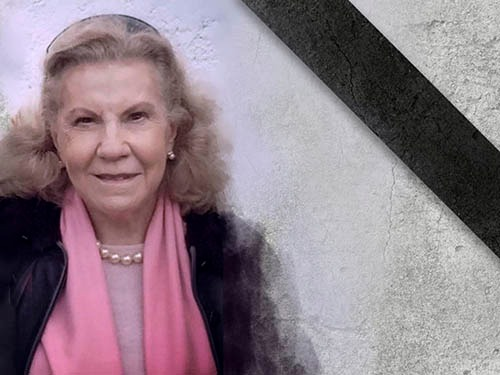 Muere la señora Mari Carmen Vázquez
tinyurl.com/385yh2rr