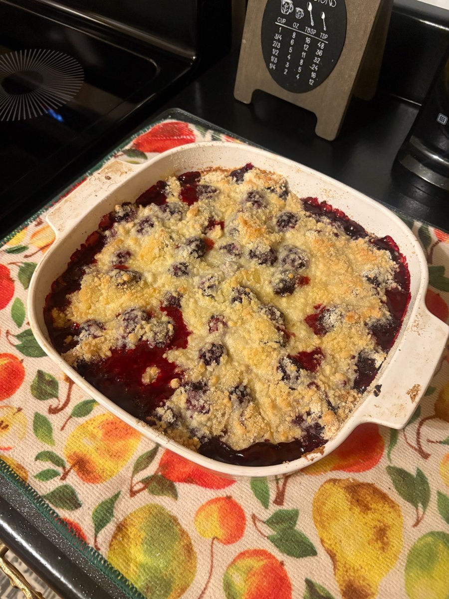 Pre-Snowmageddon black berry cobbler 😊😋