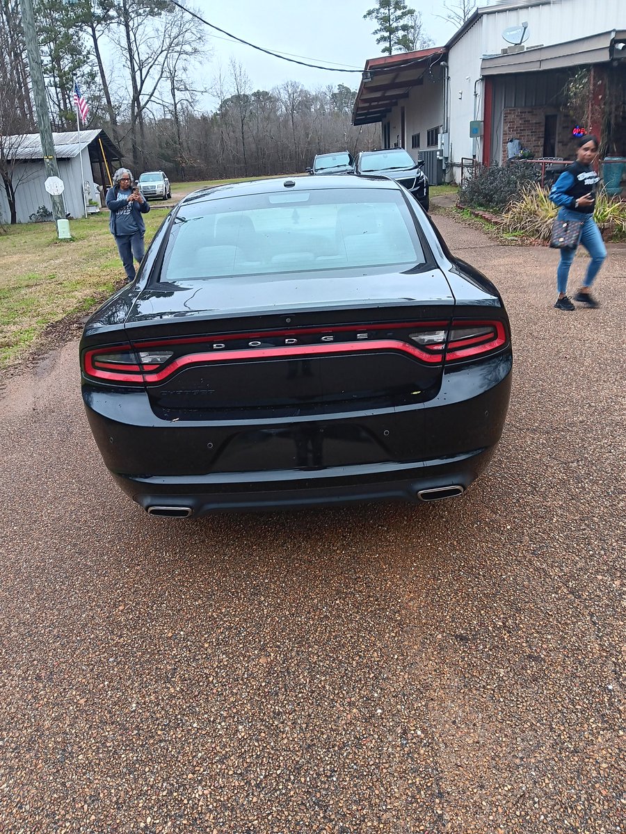 VJada1Boss's tweet photo. It's Not A Hellcat Or A Scatpack But It's Still One Of My Dream Cars!! 2019 Dodge Charger SXT!! All Mines!!! GOD Is Great And Thank You Jesus!!! https://t.co/swS9r9tSXK