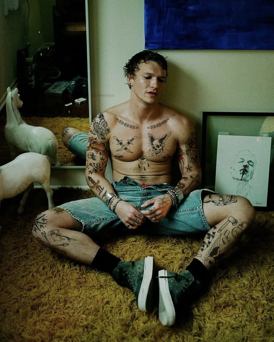 connorsilya's tweet image. do y’all remember those celebrity punk edits? well i did something