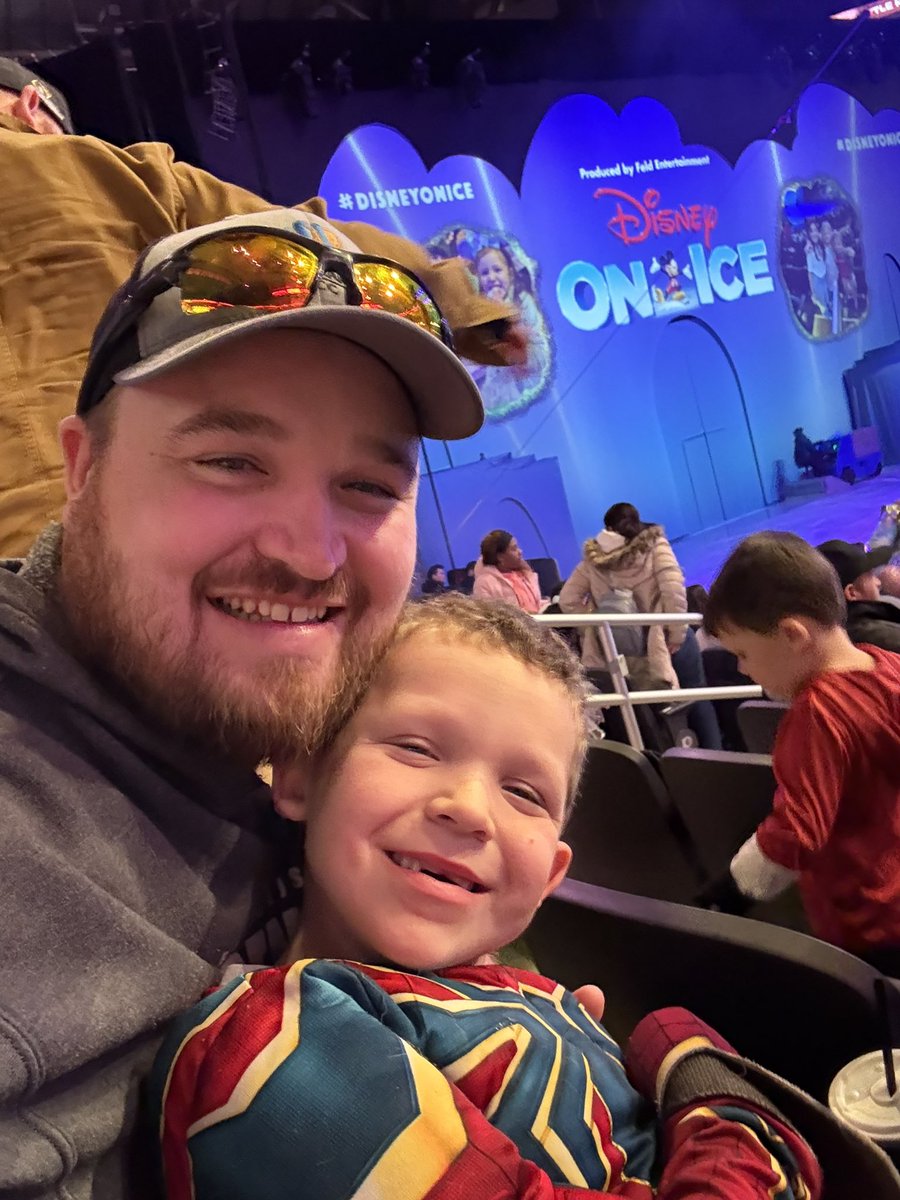Ktwizz25's tweet photo. #disneyonice https://t.co/LOm05BD0gj
