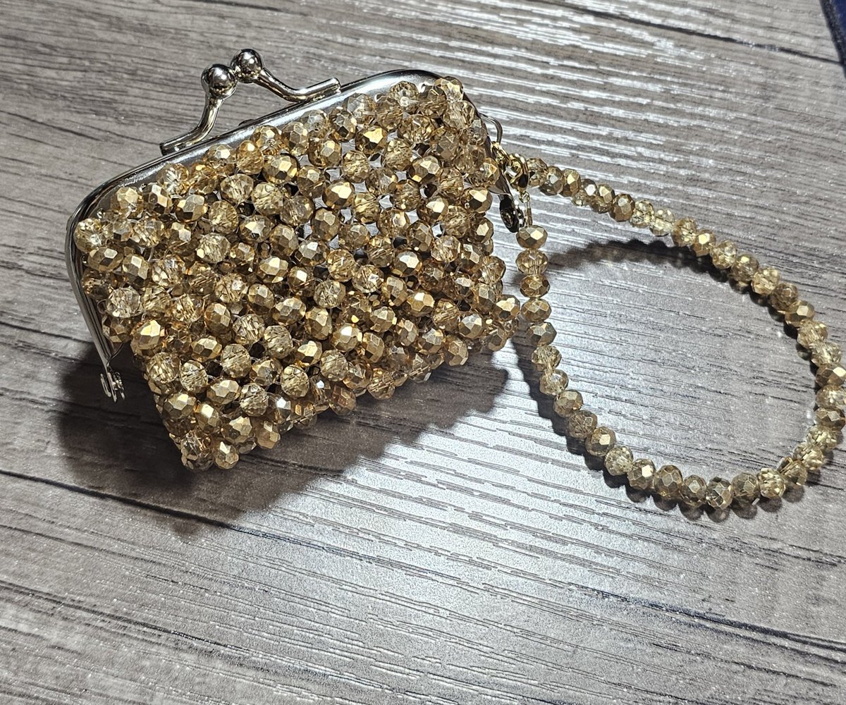 mitou_hasi's tweet photo. おはようございます！
ゴールドカラーもできたよぉ✨
25日はマルシェ
今年一発目のマルシェから気合入れてく！ https://t.co/EPoB201Pc5