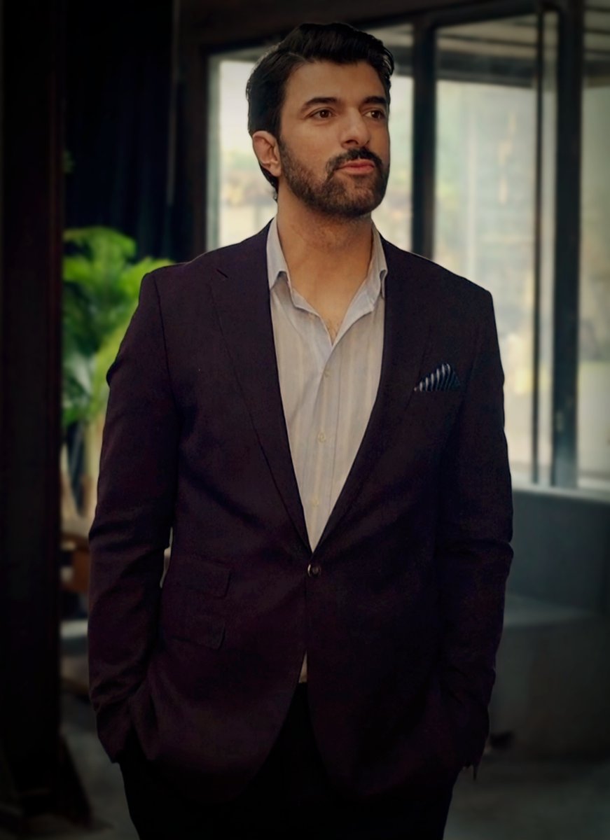 Mr. Elegance 🥹🫠 𝐎𝐒𝐌𝐀𝐍 🔥
#EnginAkyürek