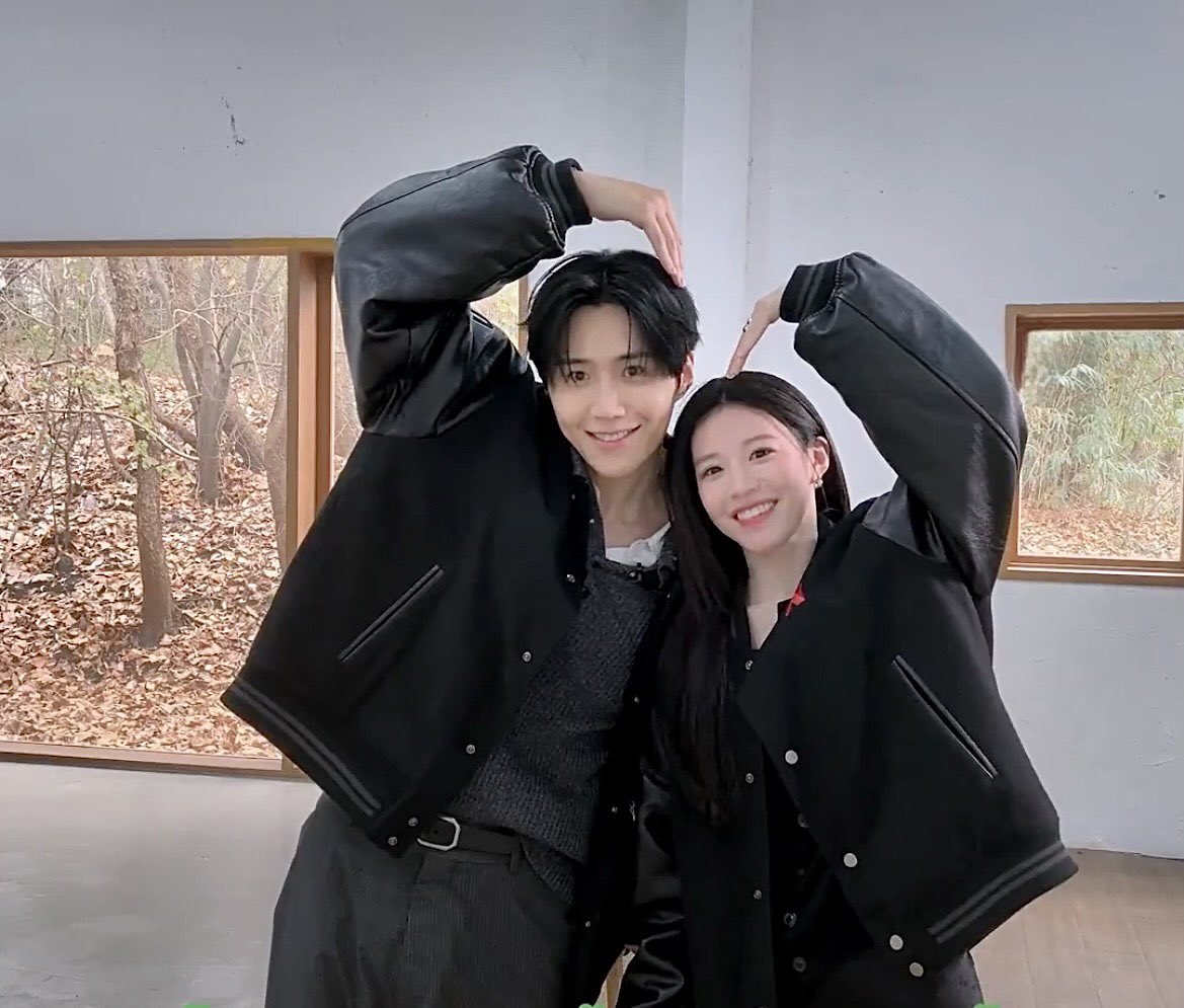 seonho_pics's tweet image. YJ : "If the energy I prepared was about 60%, (seonho) oppa showed 120%, and I think that’s why mine came out at about 80%,” 🫶🏻🫶🏻🫶🏻

#CanThisLoveBeTranslated #KimSeonHo #김선호