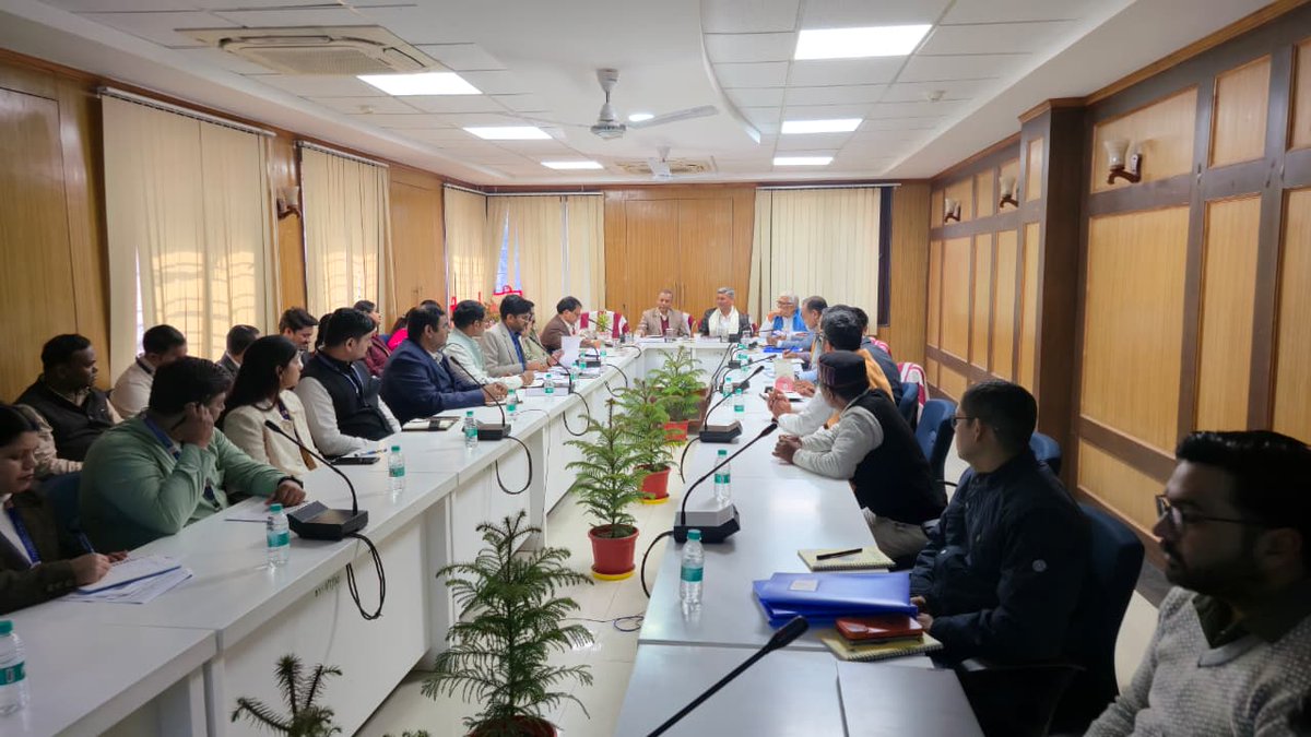 BStCB_Official's tweet photo. BSCB had the honour of hosting Shri Pankaj Kumar Bansal, IAS, Additional Secretary, Ministry of Cooperation, for a review of cooperative institutions in Bihar. His valuable guidance will strengthen governance, growth, and operations. https://t.co/ki59A2nhzW