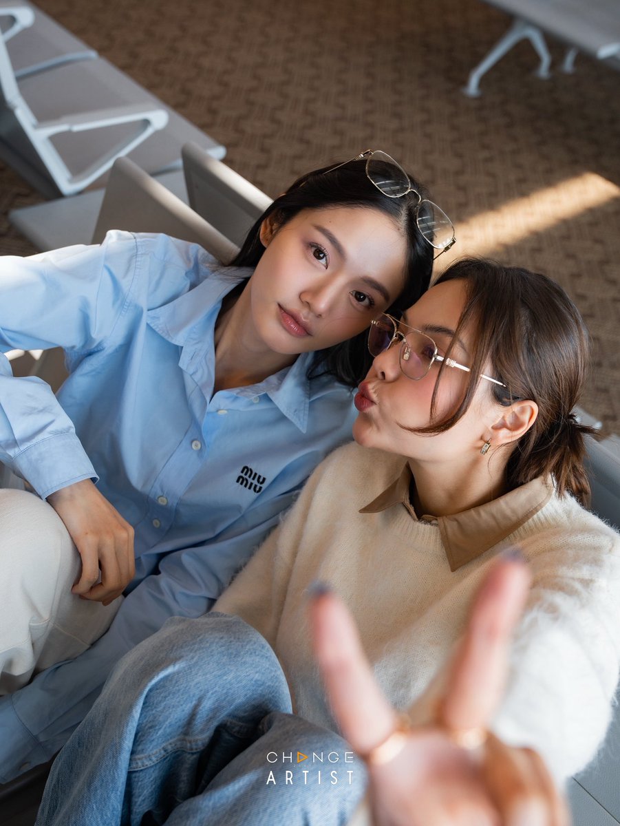 CHANGEARTIST_'s tweet image. See you Taipei 👭🏻

@Lookmheewang @sonyasarann 

#LMSY 
#ChangeArtist