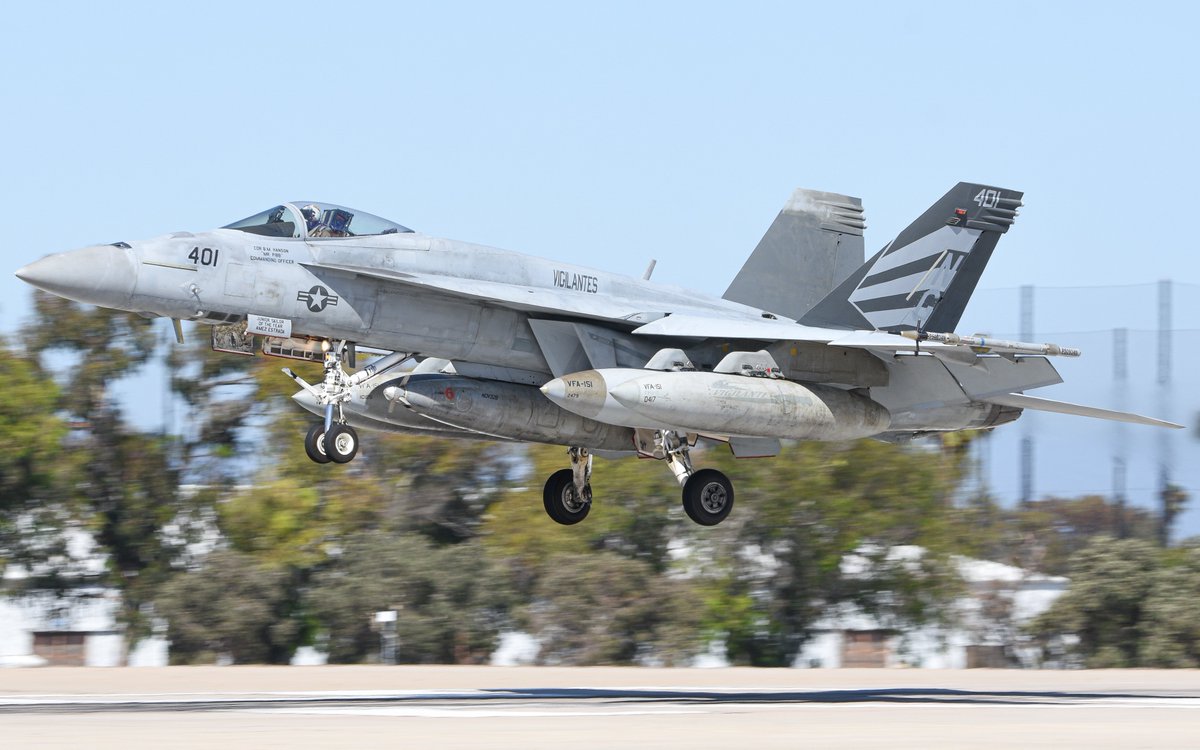 619_Aviation's tweet photo. UGLY11 a single F/A-18 from VFA-151 the "Vigilantes" arriving into NAS North Island for a CVW-9 work up.
#vfa151 #f18 #Vigilantes #cvw9 #nasnorthisland https://t.co/K7qTIRoXEc