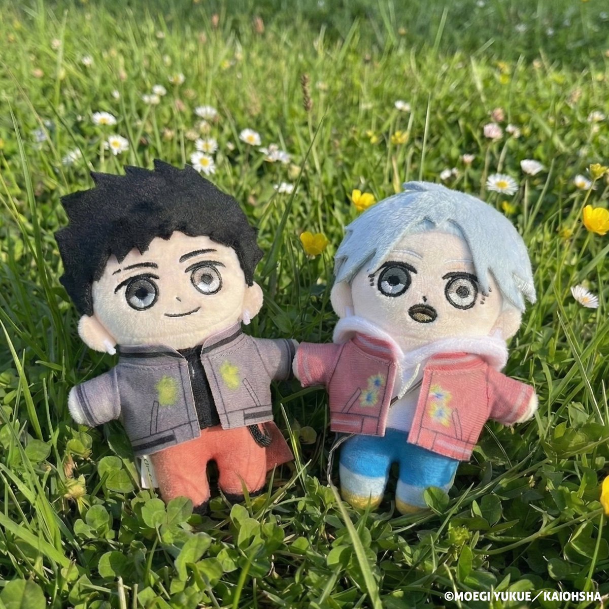 Netokujiya's tweet photo. 🎆実写画像お披露目🎆

「ためしにコマンド言ってみた」オンラインくじが大好評開催中！

特に反響をいただている「A賞ペアぬいぐるみセット」と「C賞アクリル色紙」のお写真を大公開！
“一緒におでかけしたくなるサイズ感のぬいぐるみ”と”キラキラ輝くアクリル色紙”が大人気です✨
他にも魅力的なアイテムとお待ちしております！

▼販売期間
2月7日（土）23:59まで
▼くじ詳細はこちらから
https://t.co/VqxnwETCvN

#ためしにコマンド言ってみた #ためコマ