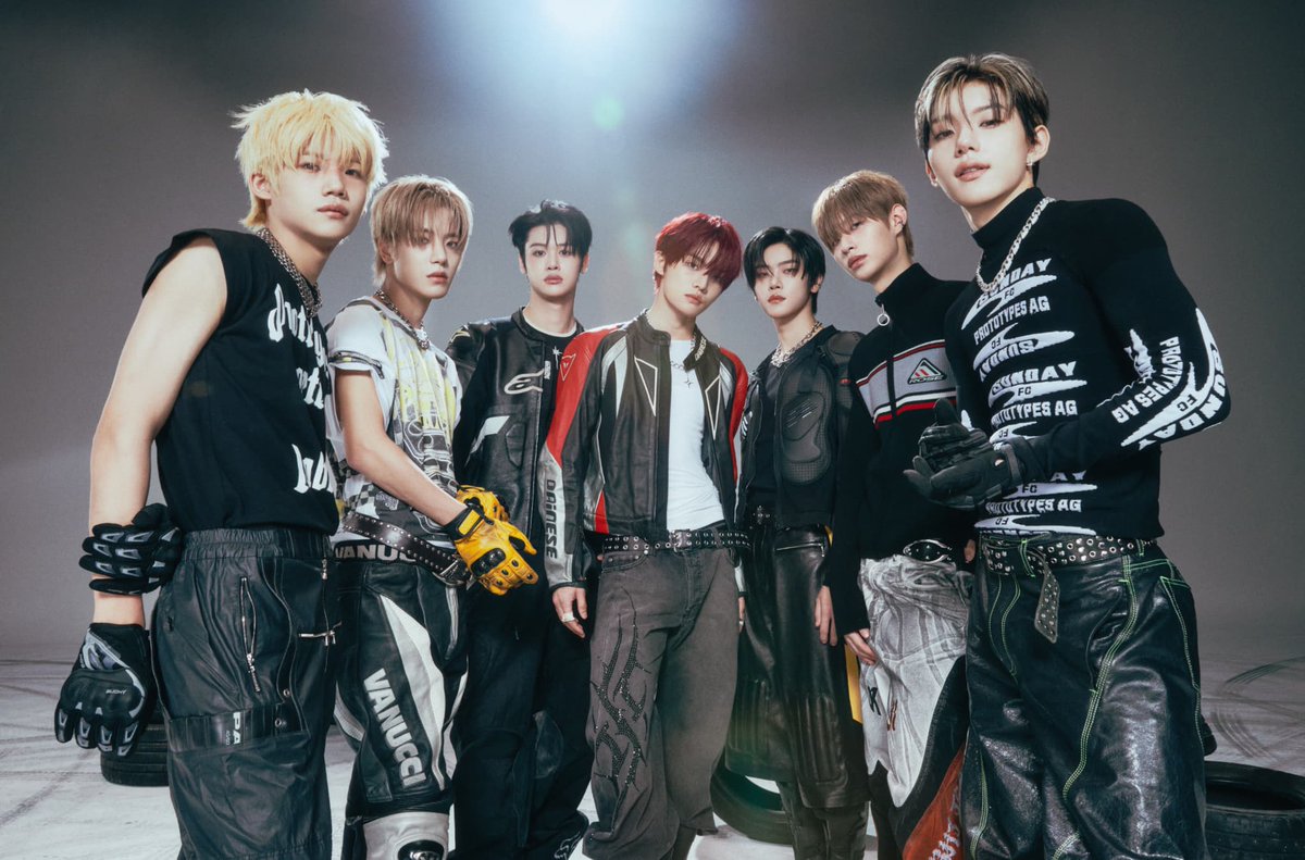 CLOSEYOUREYES】 ／ 3rd Mini Album『#blackout』🖤 2ショット撮影会