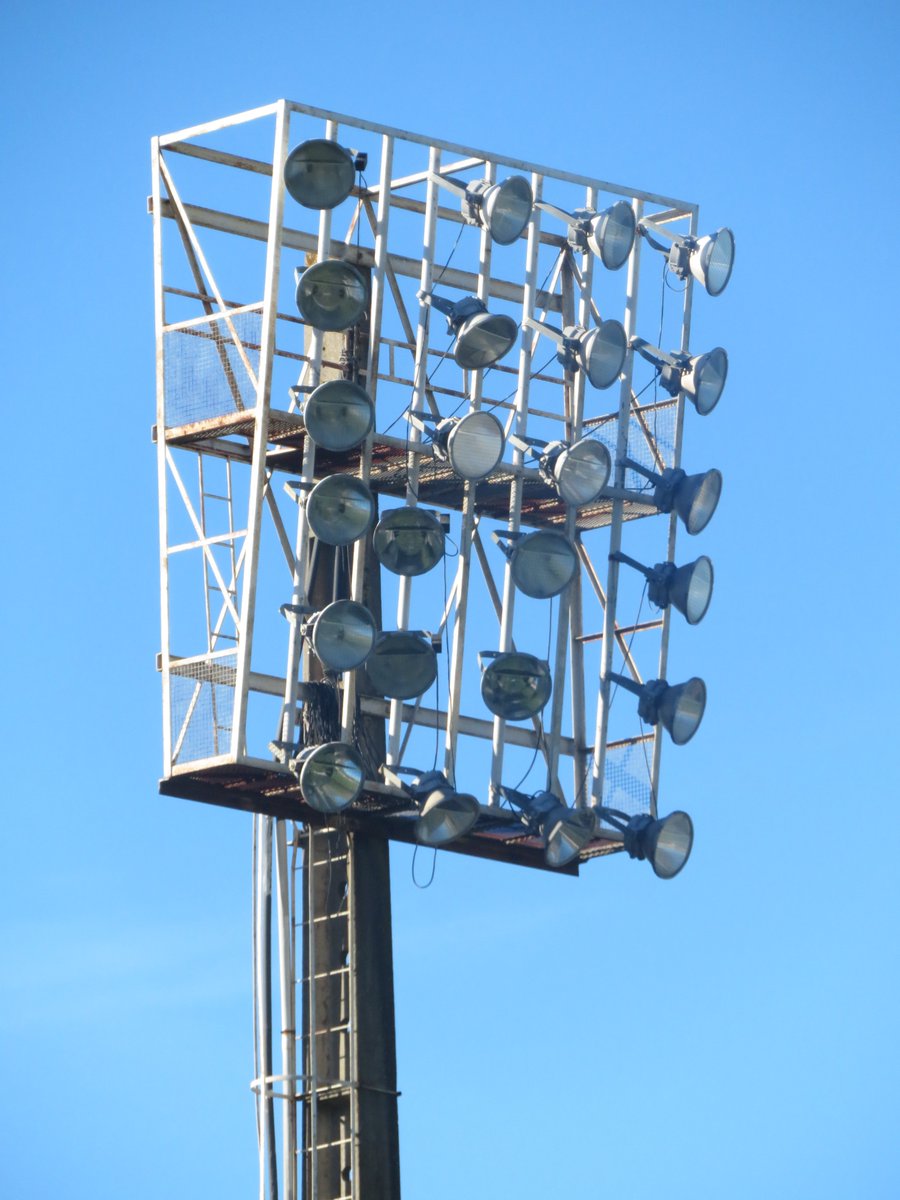 DDFM2_0's tweet image. Happy Friday! 
Today we're in Portugal for the lights at 2nd division FC Penafiel🇵🇹

Have a great weekend everyone!! 🤗⚽️⚽️⚽️