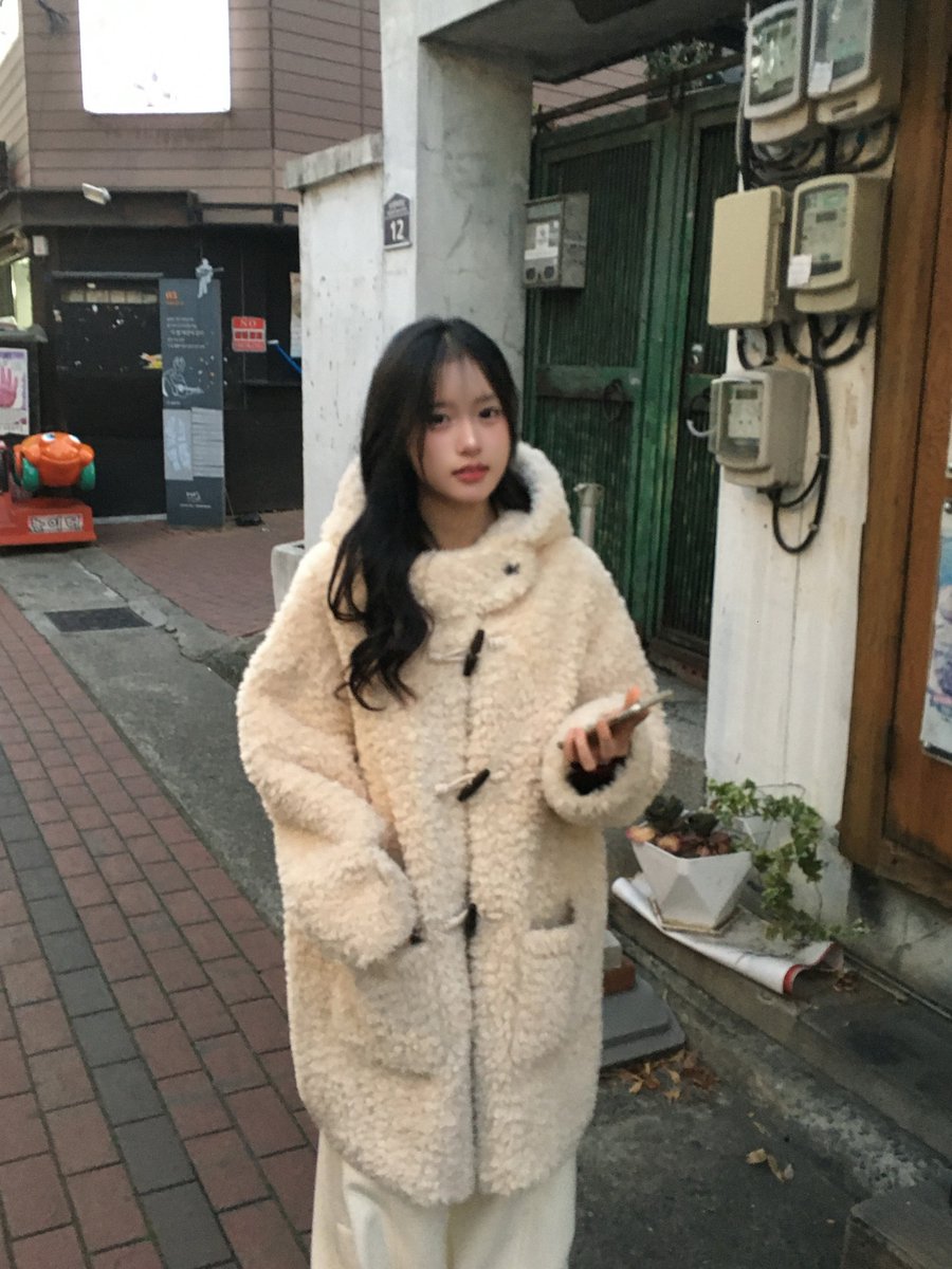 banye00's tweet image. 