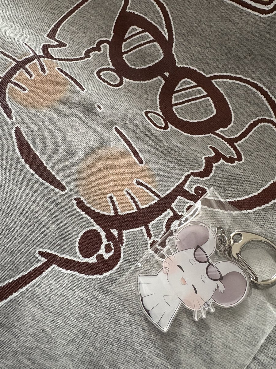 ゆんまさん #Yuika_flw グッズが手元に届きました！ 前のお姿も良い