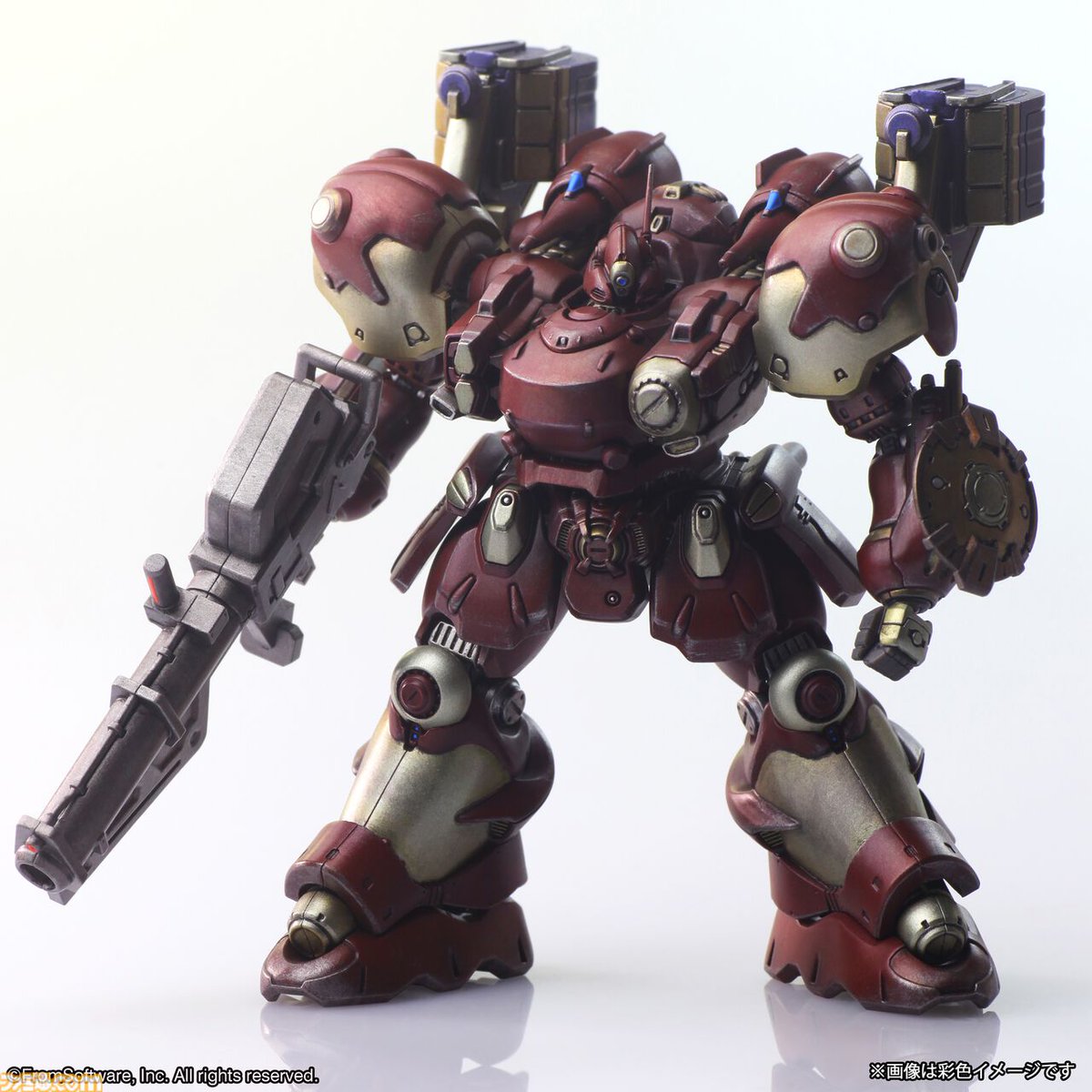 famitsu's tweet photo. 『アーマード・コア』プラモデルが8月下旬発売。フロム・ソフトウェア監修のもと、高密度なディテールで再現
https://t.co/AFfv4Fg0zQ

『ARMORED CORE 3』よりクレスト、ミラージュ、『ARMORED CORE 4』よりレイレナード、『ARMORED CORE for Answer』よりラインアークがラインアップ。 https://t.co/WSzHvSE1ZQ