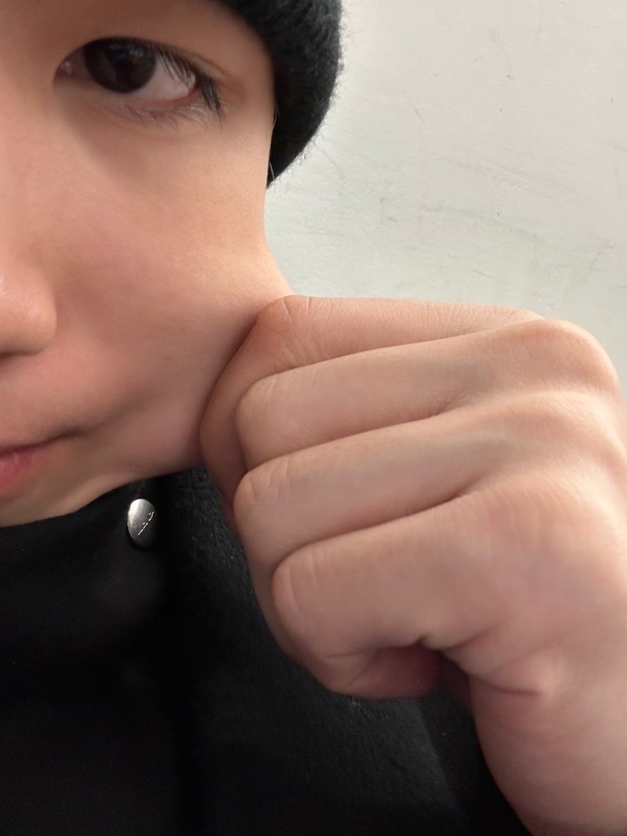 Howlike_TT's tweet image. 아진짜 볼 잡아먹고싶음